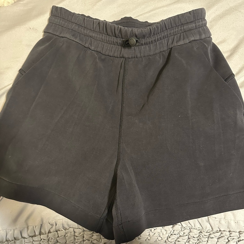 Lululemon softstreme short